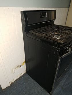 Gas Stove 1 Year Used 