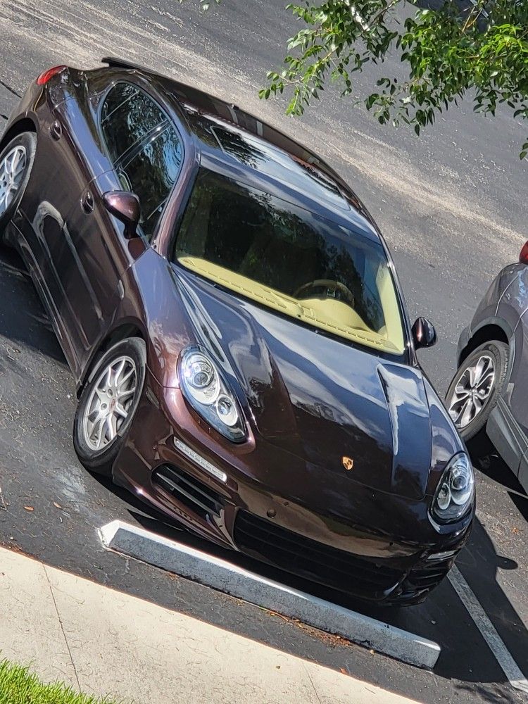 2014 Porsche Panamera