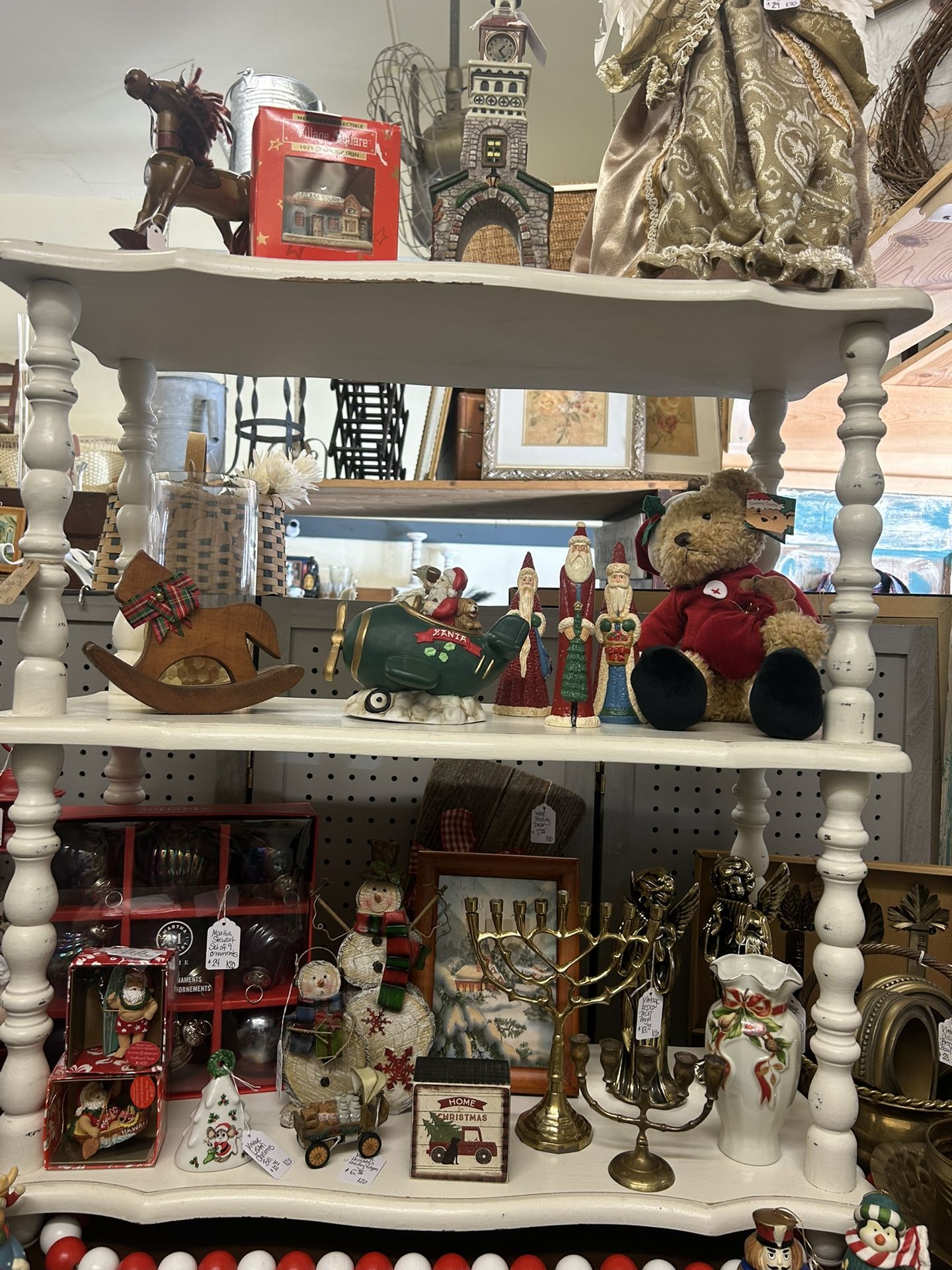 Awesome Vintage Farmhouse Tiered Shelf