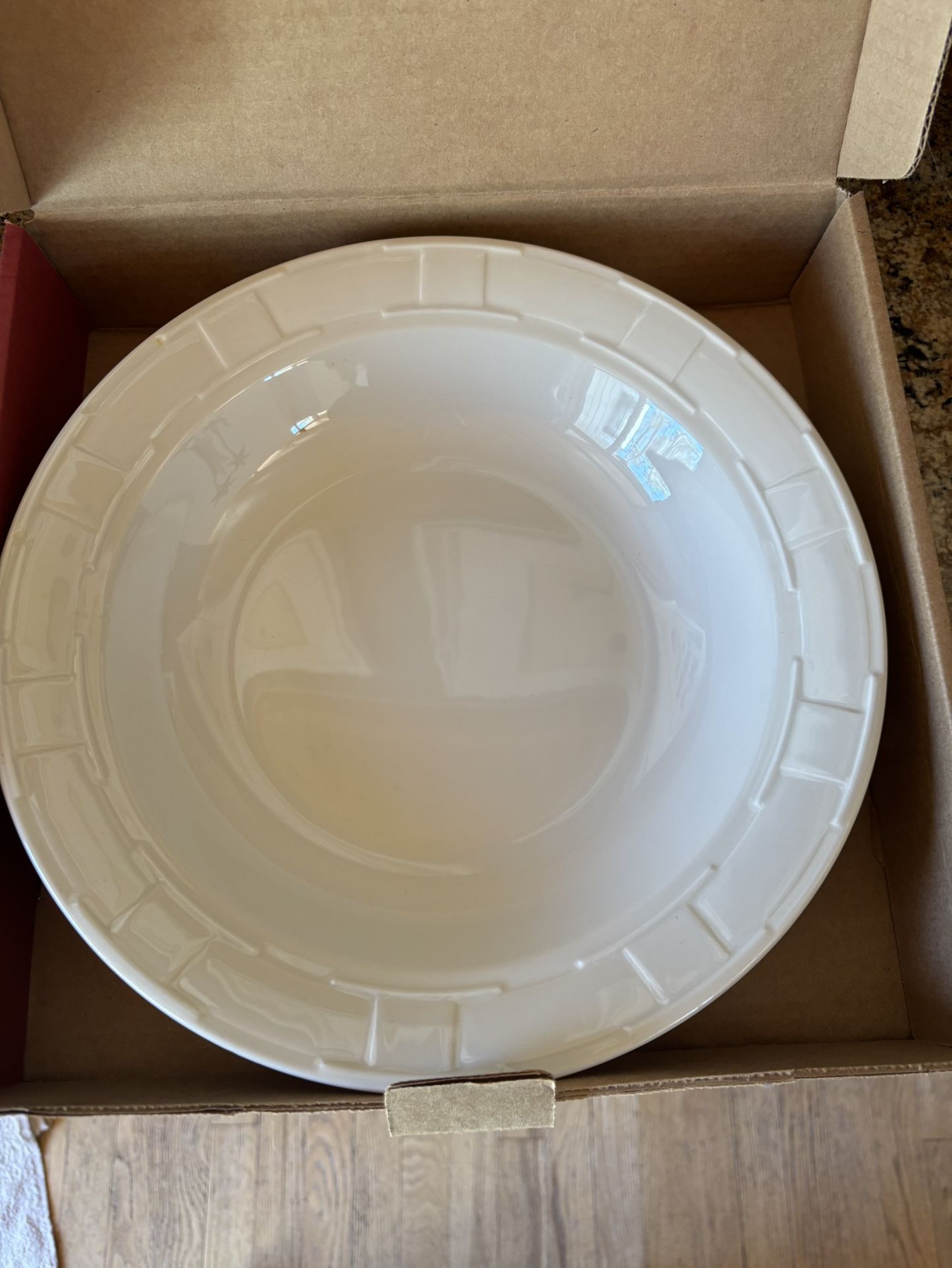 Longaberger NIB Woven Traditions Ivory 40oz Pasta Bowl