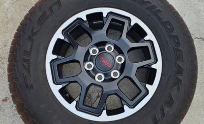 2025 factory tacoma OEM wheels with tires