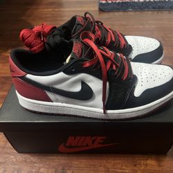 Jordan 1 Low Black Toe 7.5M