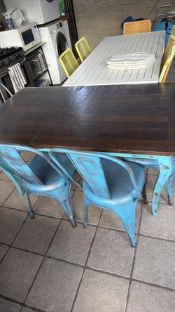 Dining Table 100% Wood + 4 Chairs