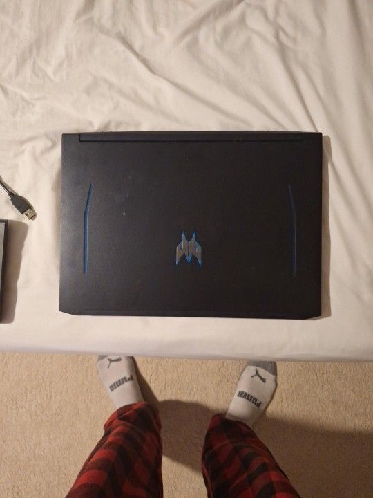 ACER PREDATOR HELIOS (contact info removed)TI I7 10th Gen Intel Core