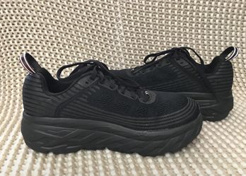HOKA Men's Bondi 6 in Black/Black, Size 11 2E