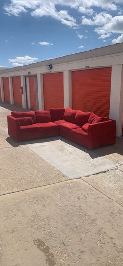 Free Delivery & Set-up🚚 Red Oversized Sleeper Sectional | Second Chance Sofas LLC