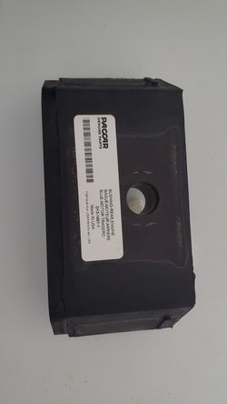 Caterpillar engine mount