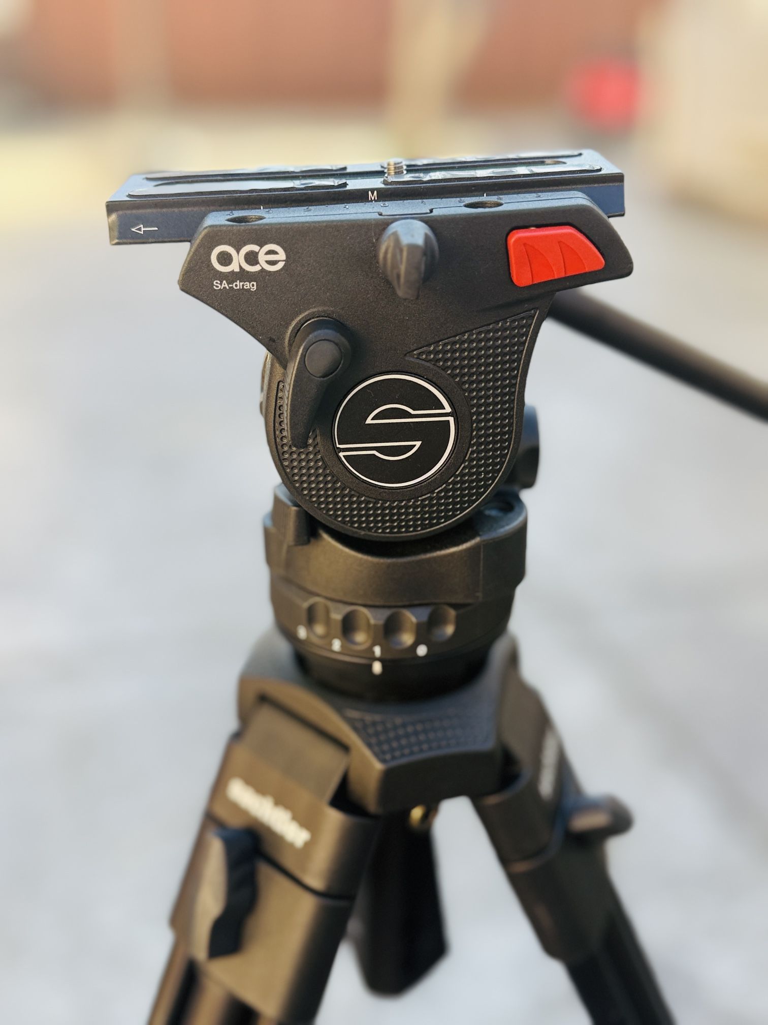 Sachtler Ace M MS Fluid Head with Ace 1001