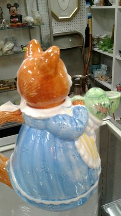 Antique Cat Teapot for Sale in Wichita, KS - OfferUp