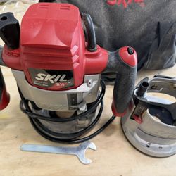 SKIL 2-1/4 HP Router Set with Plunge Base & Case - Great Condition $40 OBO 