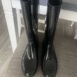 Black Boot