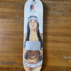 Akomplice Skateboard