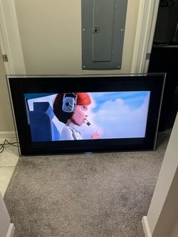 Sony 52” HD TV LED Glass frame