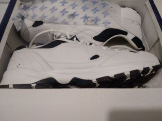 Men's athletic shoes NEW size 13