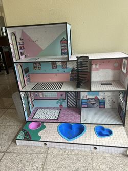 Wooden Doll House 3ft