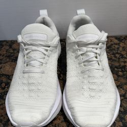 Nike Women’s  ReactX Infinity Run 4 Running shoes Size 10.5 White