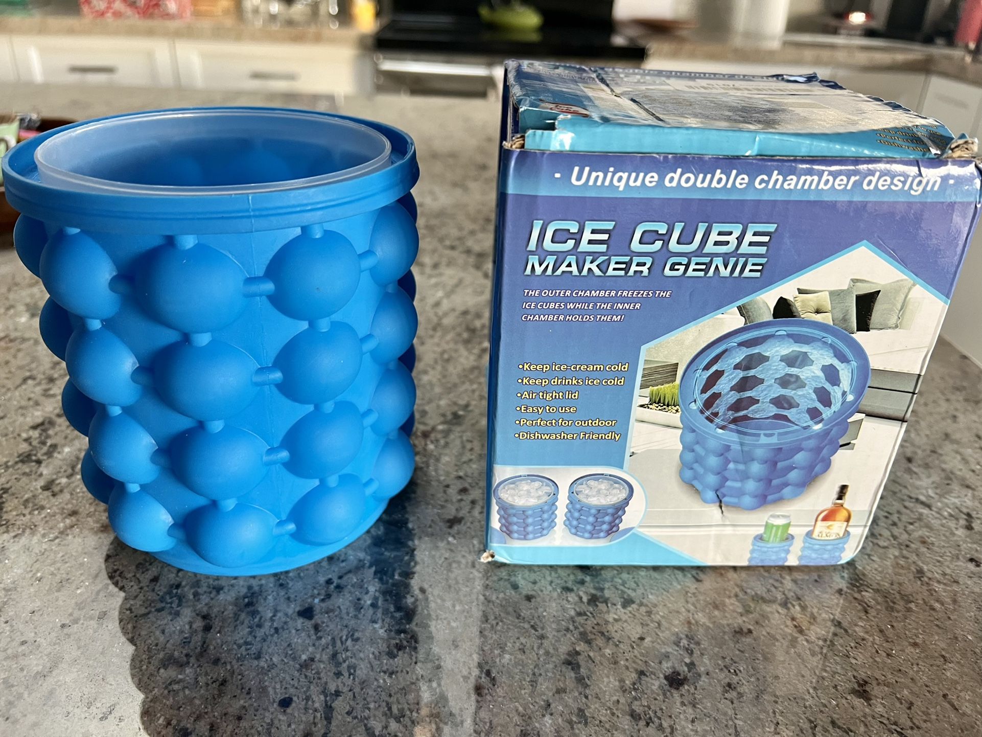 VIRAL Ice Cube Maker Genie