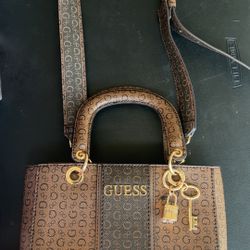 GBG Guess Purse Handbag