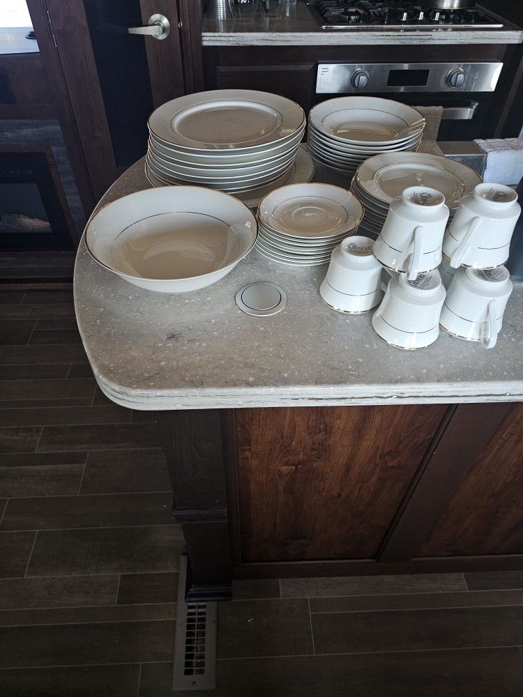 8pc China Set 