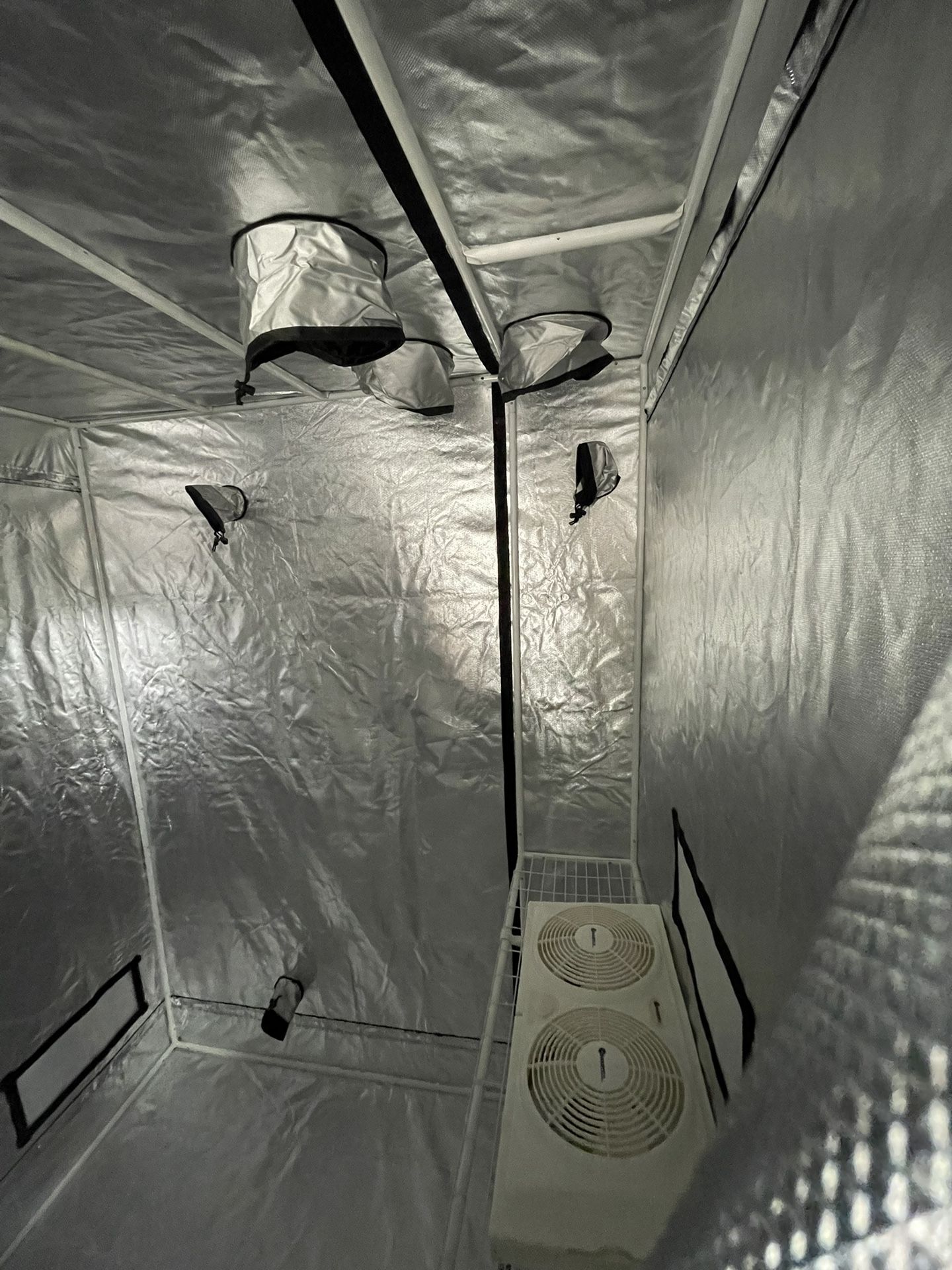 Growing Tent 60 L x 48 W x 80 H