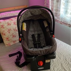 Graco Infant Car Seat