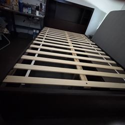 Full Size Bed Frame With 4 Drawers