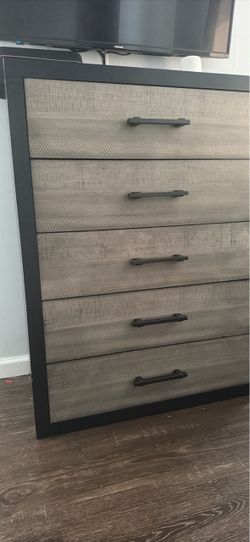 Dresser