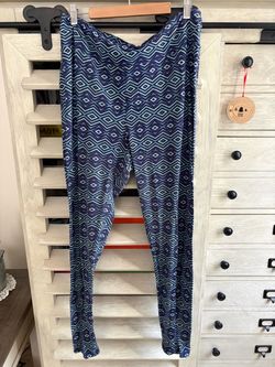 LuLaRoe TC Leggings Geometric Pattern