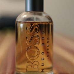 Hugo Boss- Boss Bottled Intense 