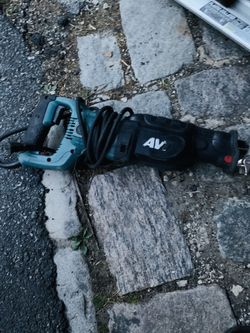 makita sawzall 100$