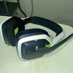 Astro A20 Headset Wireless For Xbox One (NO TRANSMITTER)