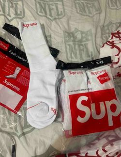 Supreme socks