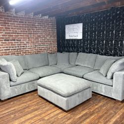 Delivery Available Thomasville gray 6pc sectional sofa couch