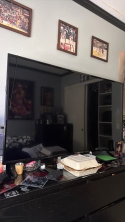 64” 4k LG TV