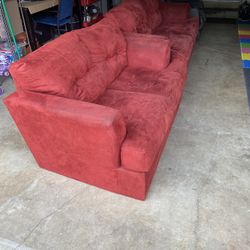 Free red couches (posting For only One Week Before Disposing)