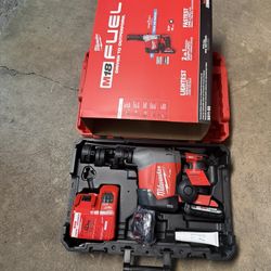 Milwaukee Rotary Hammer Combo Kit 