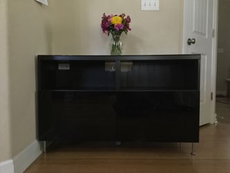 Tv stand/drawers