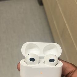 AirPods With Charger Case