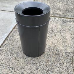 Armor 55 Gallon Outdoor Stadium Style Trash Cans 