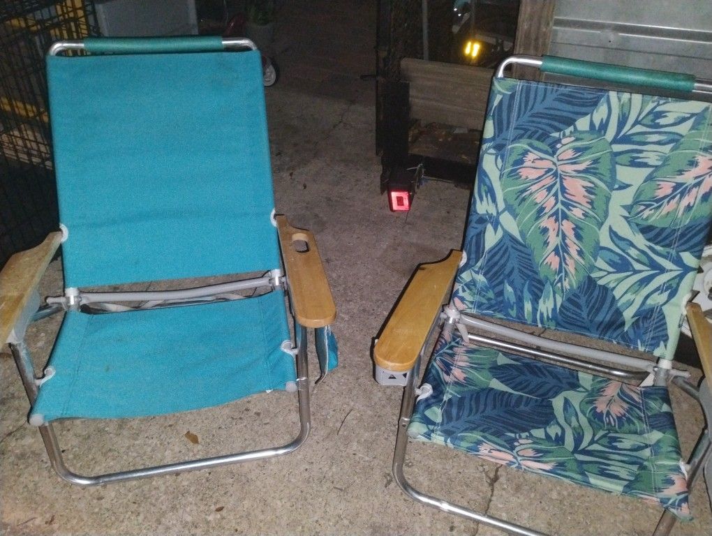 Beach Chairs 