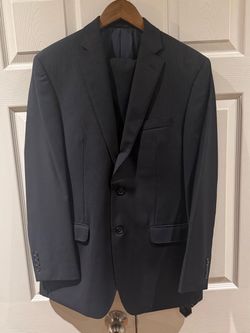 Calvin Klein Men's 100% Wool Pinstripe Suit Set (38R / 34W) + CK Belt & Tie