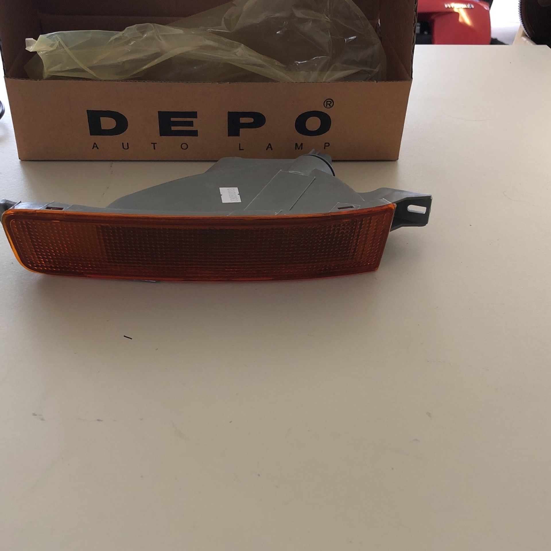Toyota Camry 1983 To 2003 Signal Lamp Driver Side Assembly 