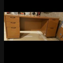 Executive Office Desk By Hon - Premium Quality 