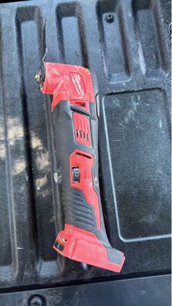 Milwaukee multitool