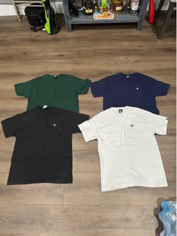 Hanes Beefy Heavy weight tees Men’s Medium