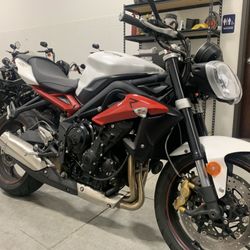2017 triumph street triple rs for sale discount