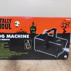 TOTALLY GHOUL Fog Machine with Remote