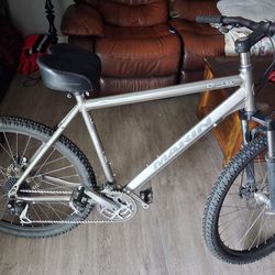 MARIN MEN'S 26" MOUNTAIN BIKE