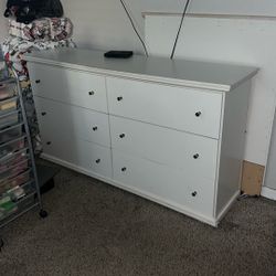 FREE DRESSER