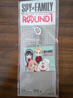 Spy Family / Round 1 Colab keychain